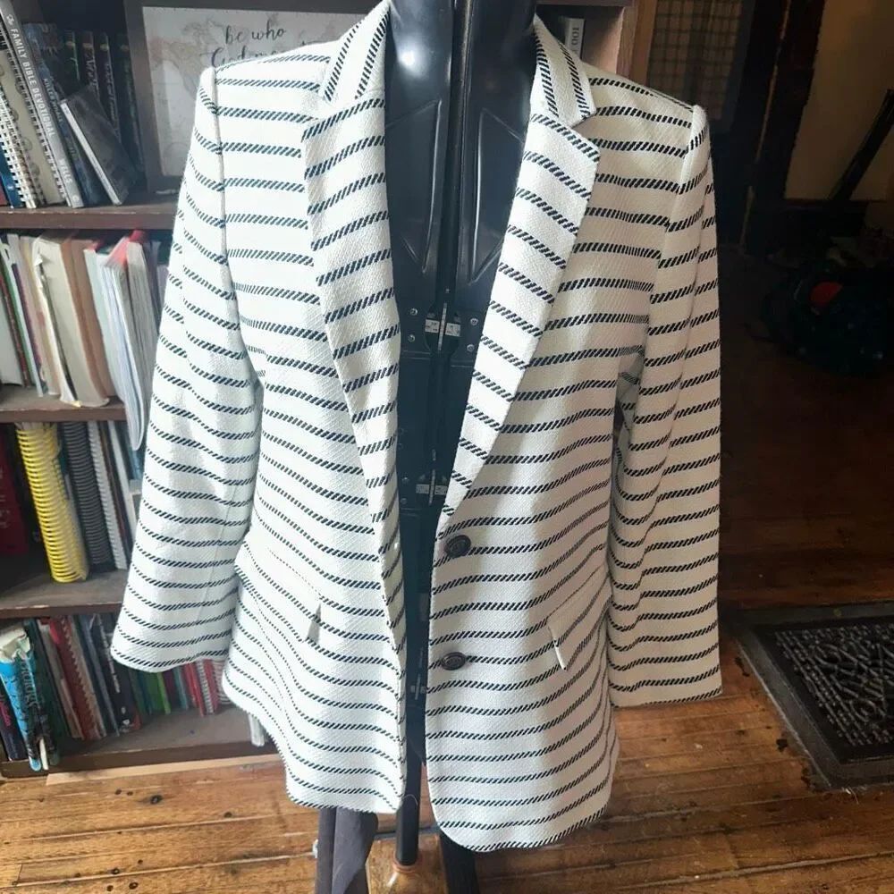Loft black & white striped business casual 14P blazer